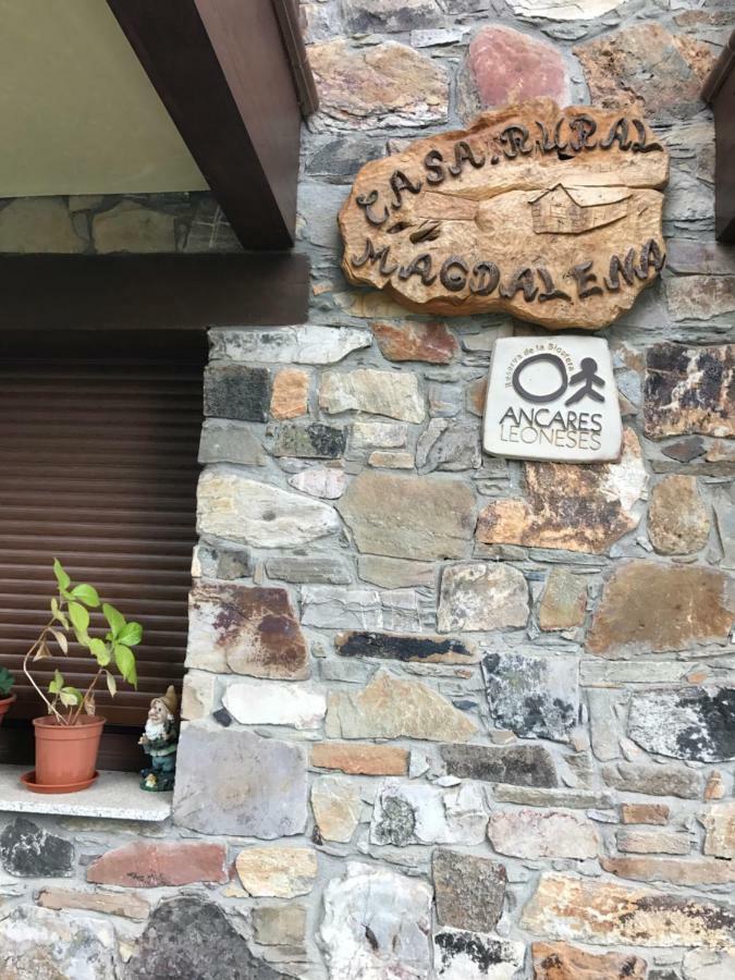 Casa Rural Magdalena Espinareda de Vega Luaran gambar